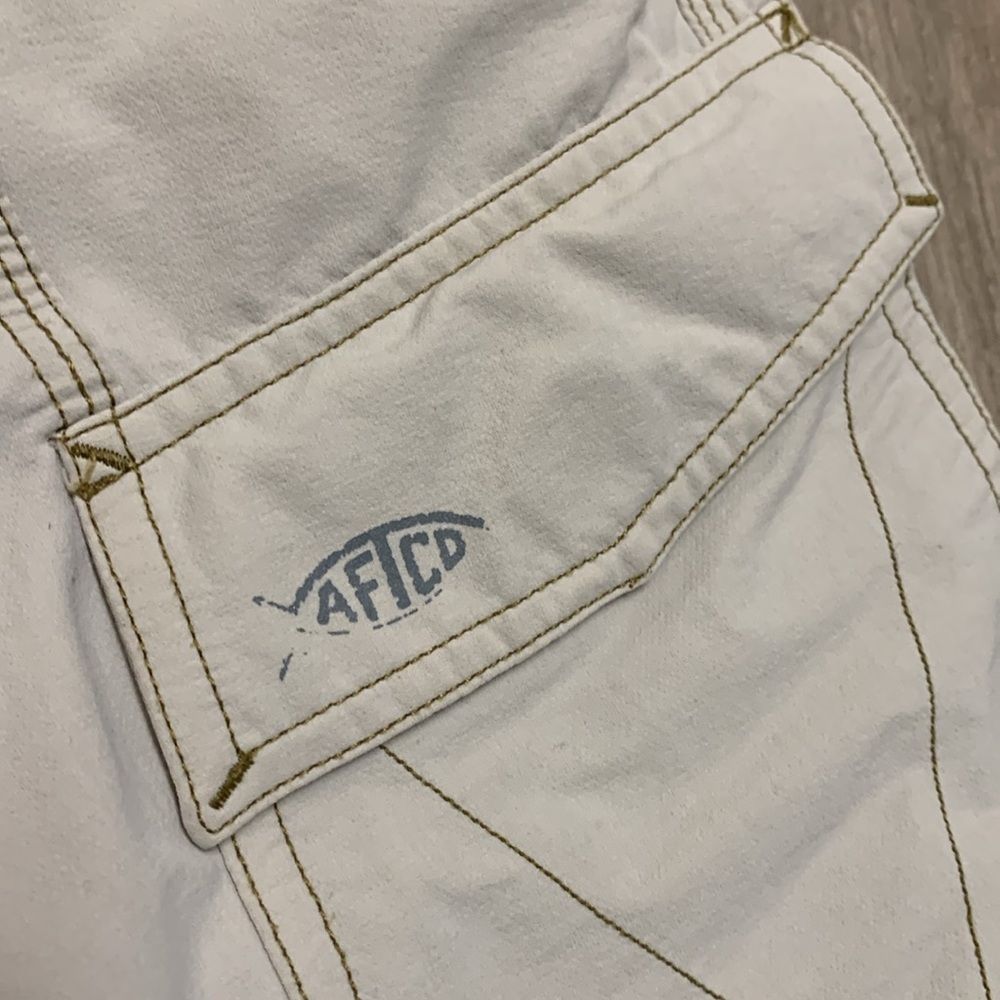 Mens AFTCO Stealth Fishing Cargo Shorts - Picture 3 of 9
